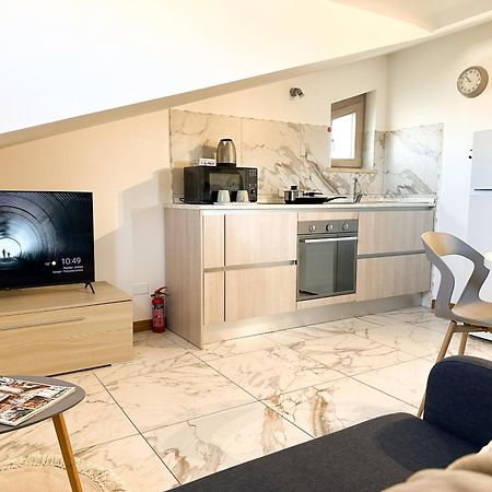 Carolas Luxury House Fiumicino Extérieur photo